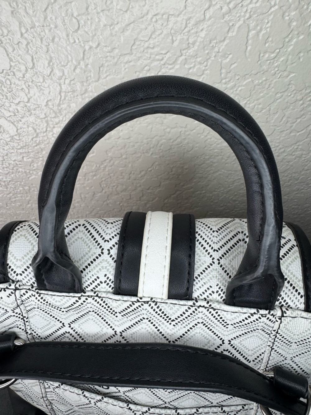 Giani Bernini Mini Backpack Convertible Crossbody Black White Logo Bag - Picture 7 of 12